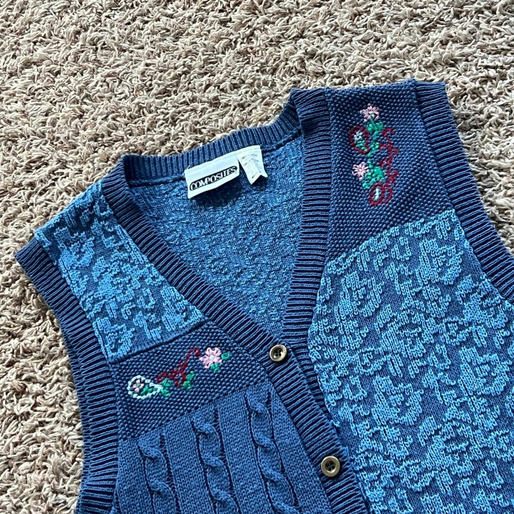 Vintage Composites Blue Patchwork Knit Sweater Vest Floral Embroidery Medium USA